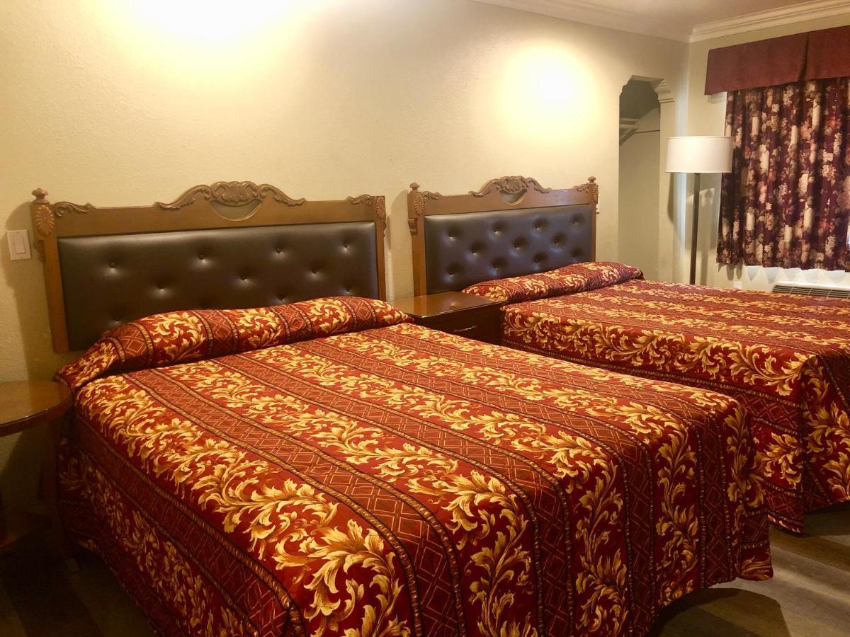 La Petite Rouge Motel Сан Диего Екстериор снимка