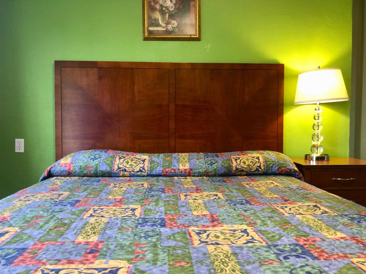 La Petite Rouge Motel Сан Диего Екстериор снимка