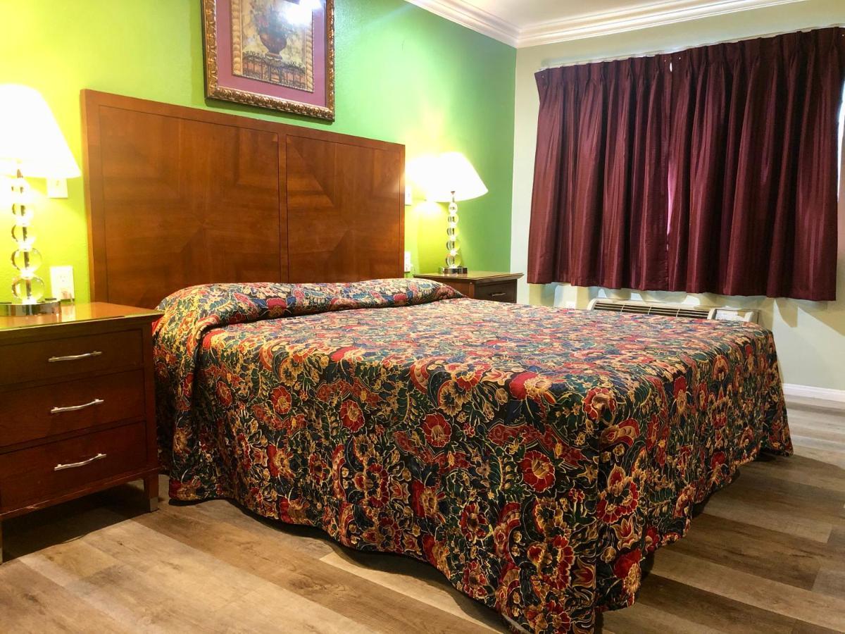 La Petite Rouge Motel Сан Диего Екстериор снимка