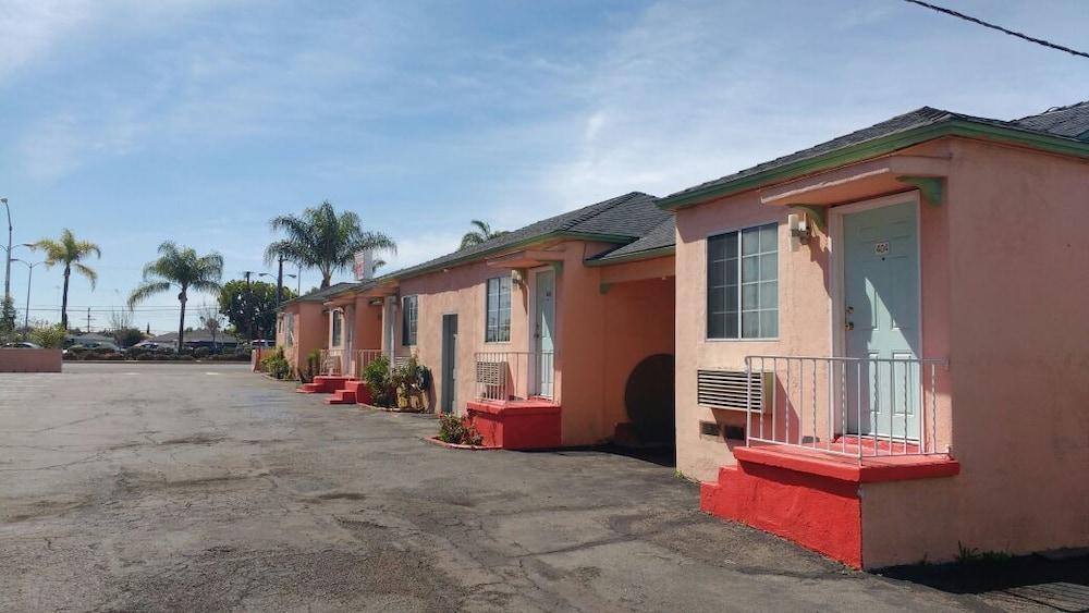 La Petite Rouge Motel Сан Диего Екстериор снимка