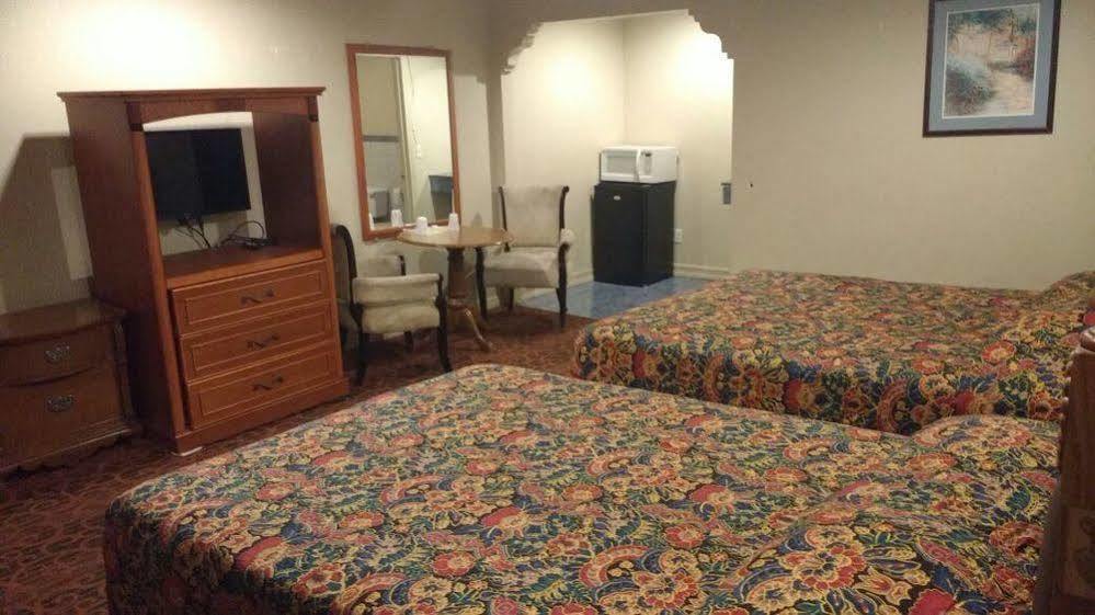 La Petite Rouge Motel Сан Диего Екстериор снимка