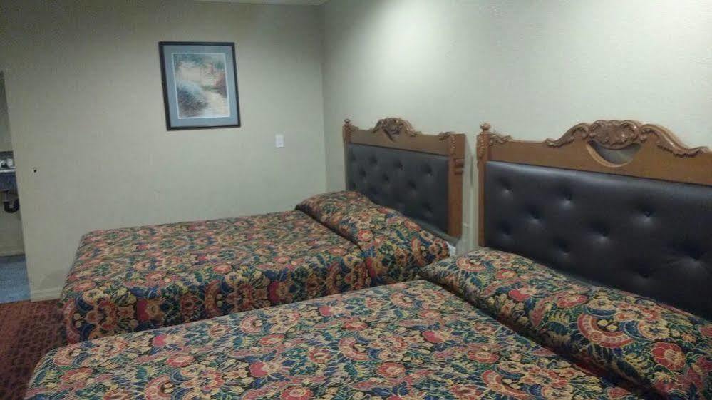 La Petite Rouge Motel Сан Диего Екстериор снимка