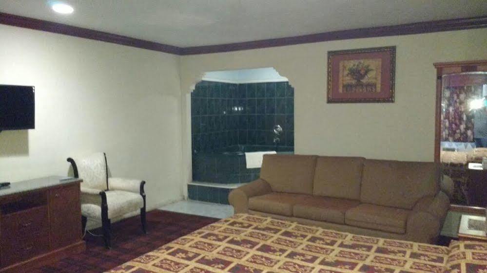 La Petite Rouge Motel Сан Диего Екстериор снимка