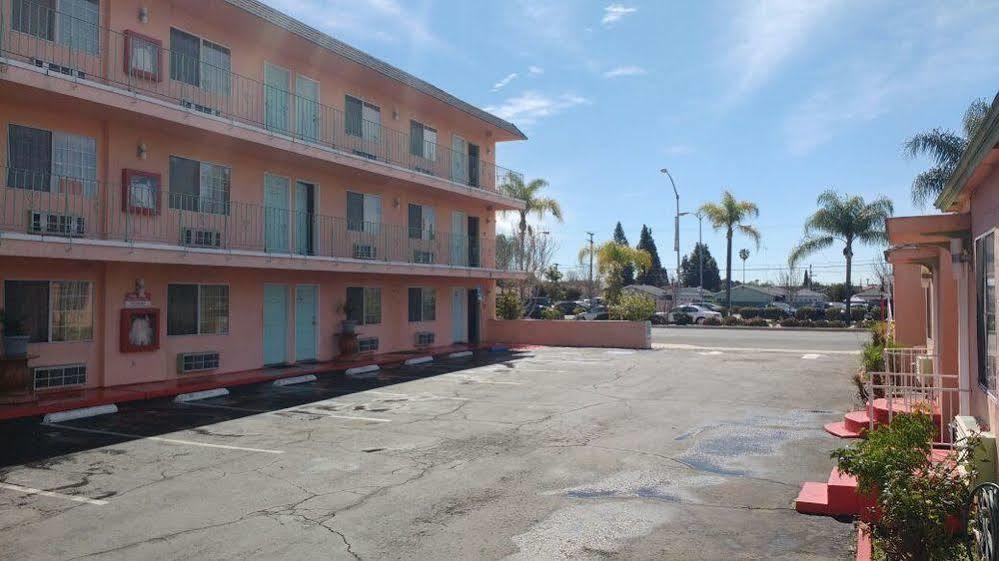 La Petite Rouge Motel Сан Диего Екстериор снимка